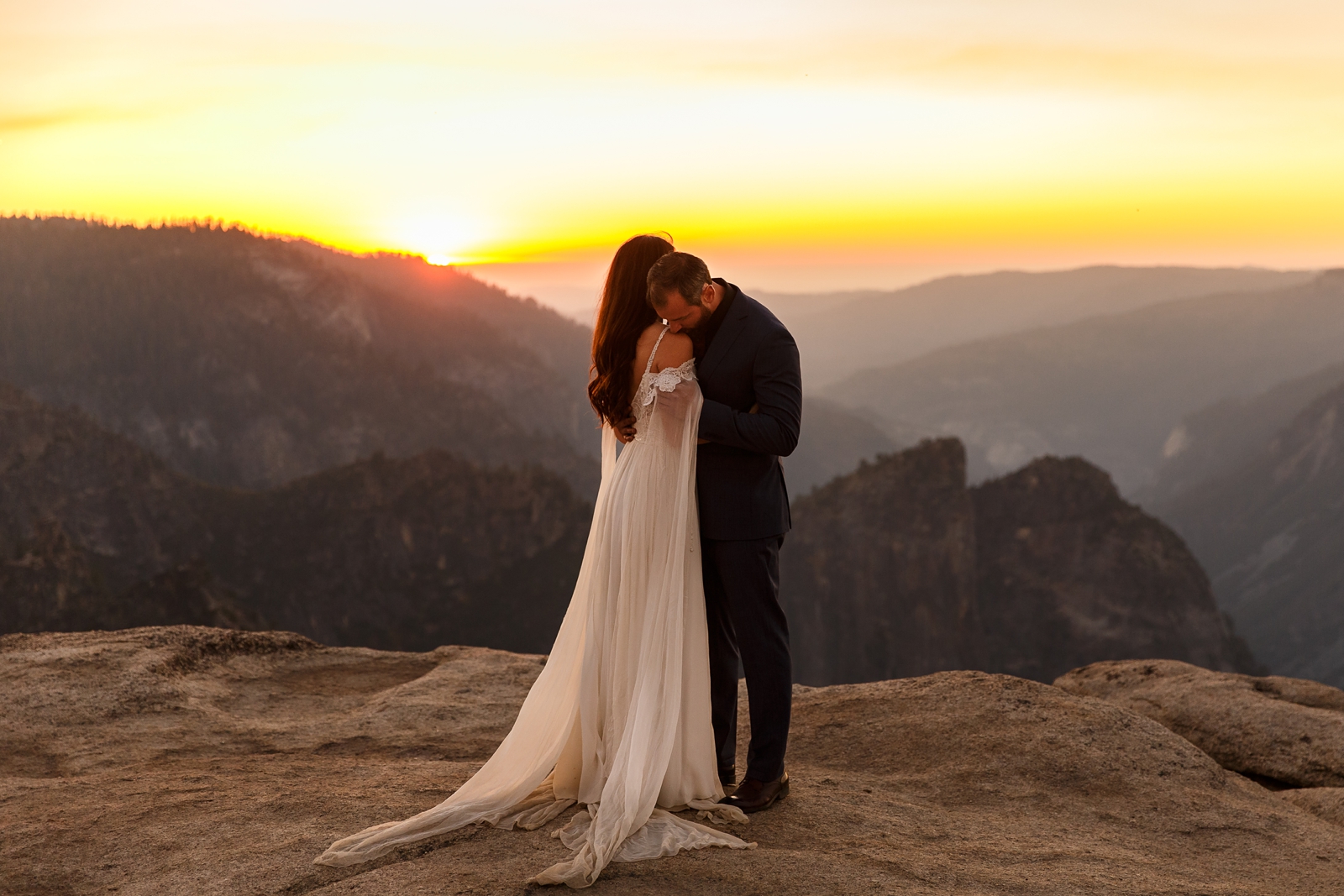 Dreamy Yosemite sunset elopement.