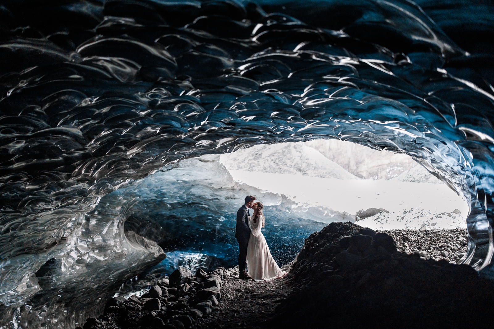 This couple eloped in a Southern Iceland ice cave.