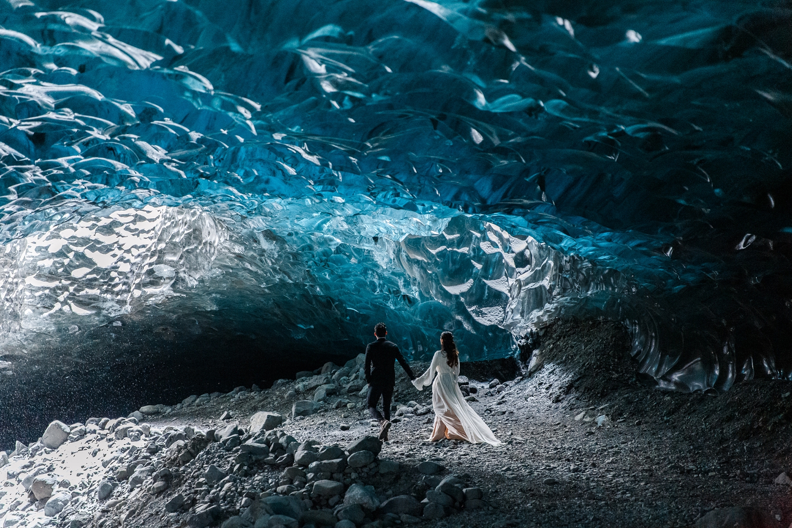 This couple eloped in the winter in Southern Iceland.