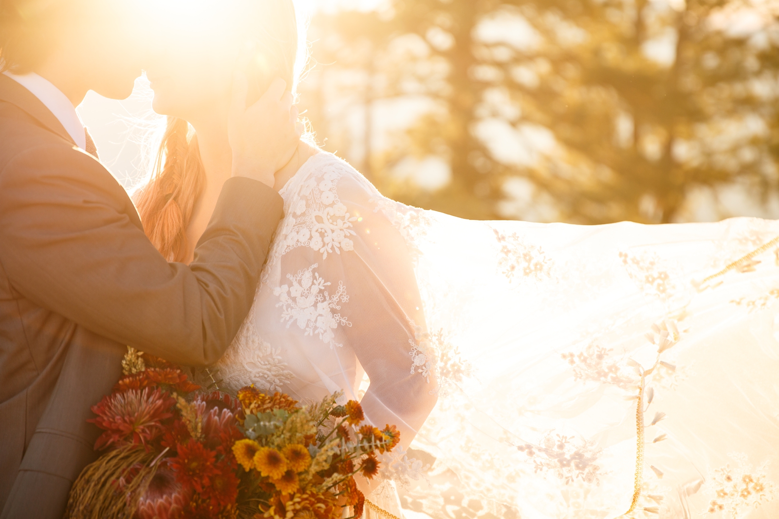 Dreamy golden light at this Yosemite Glacier Point elopement.