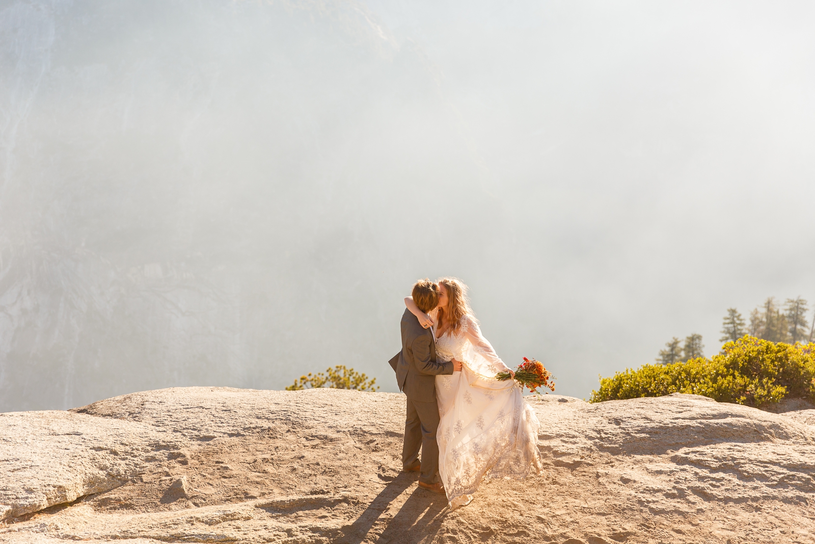 This couple eloped on the cliff in Yosemite.