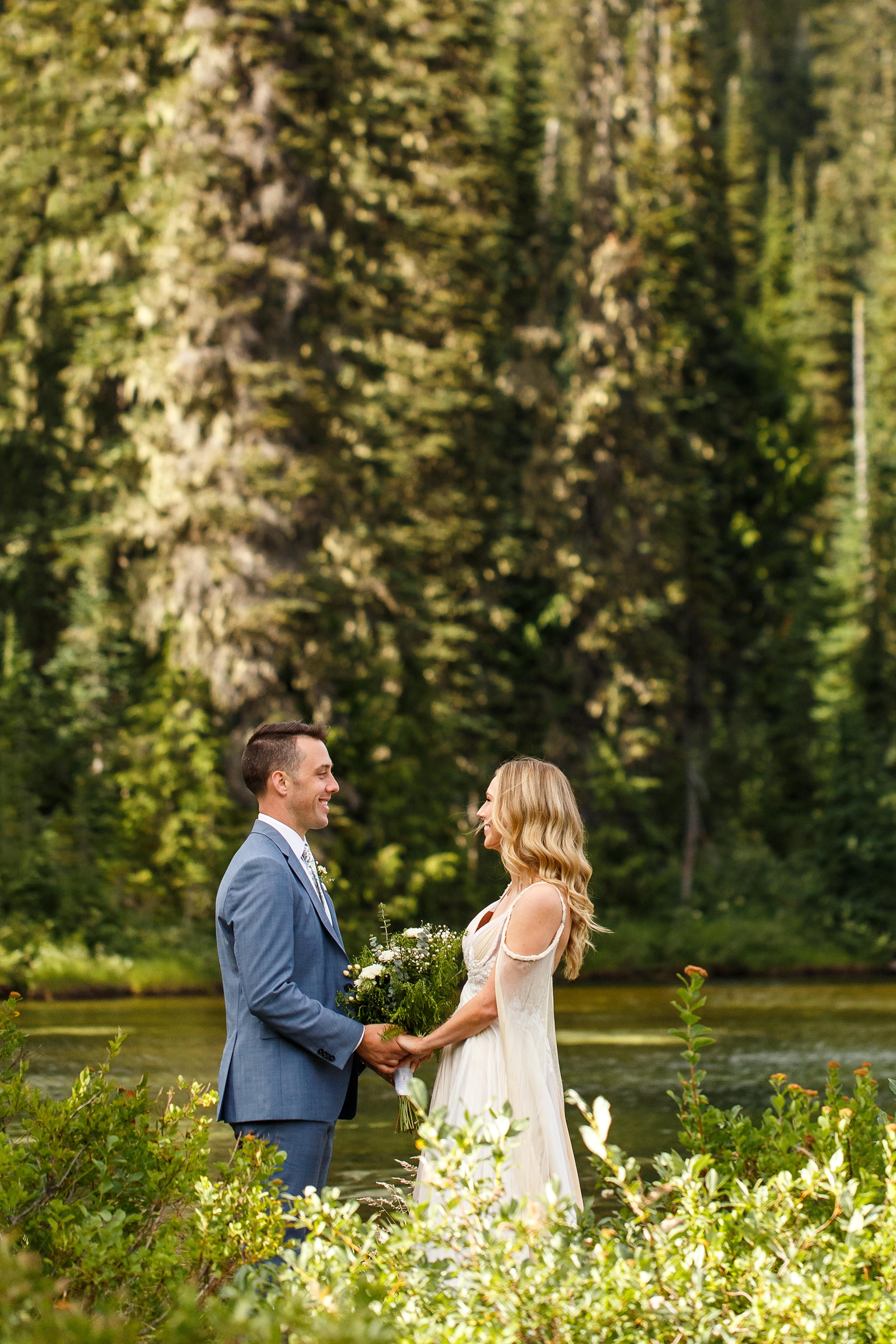 This couple had an epic elopement in Mount Rainier National Park
