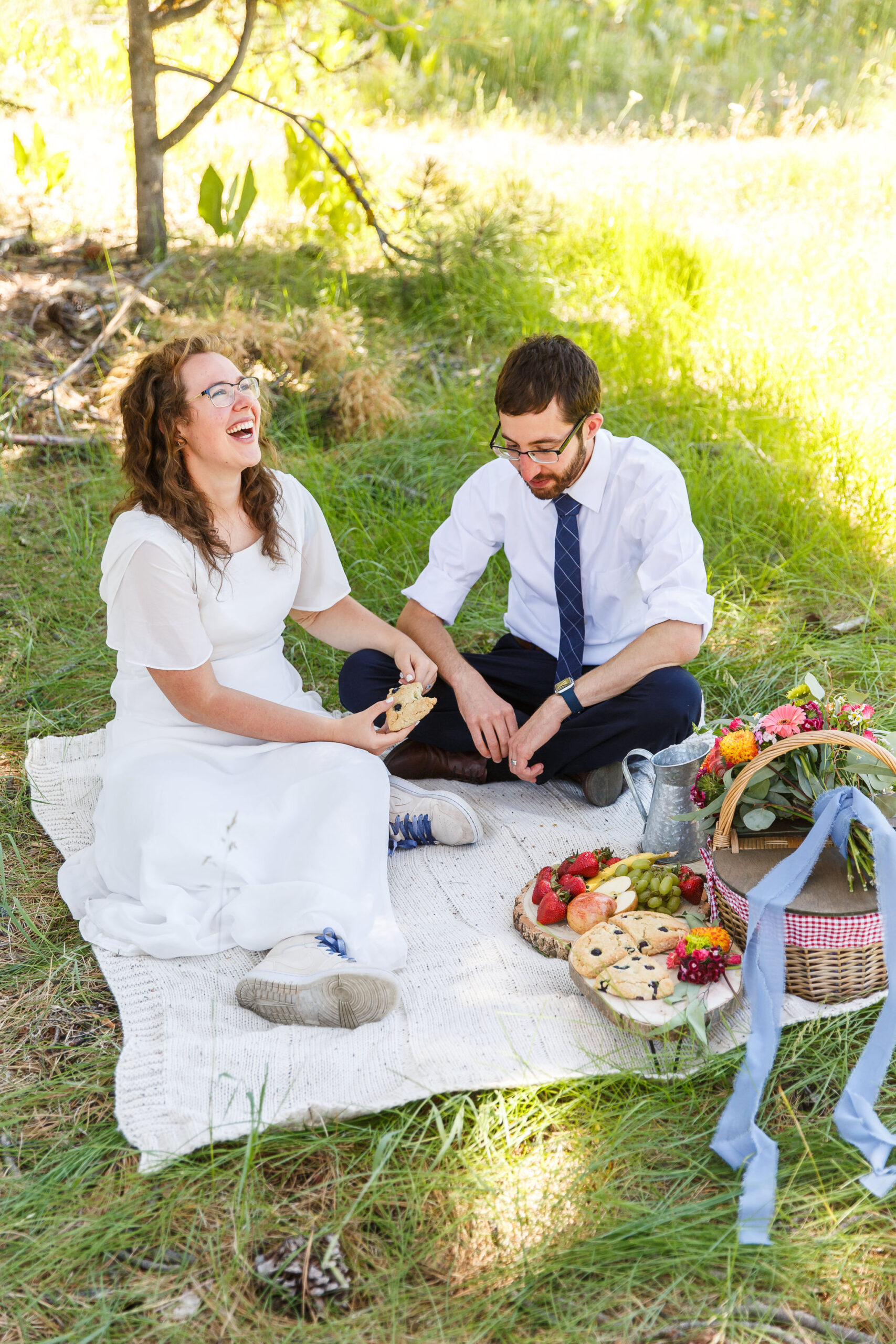 an Elopement Activity of having a brunch picnic together after your ceremony 