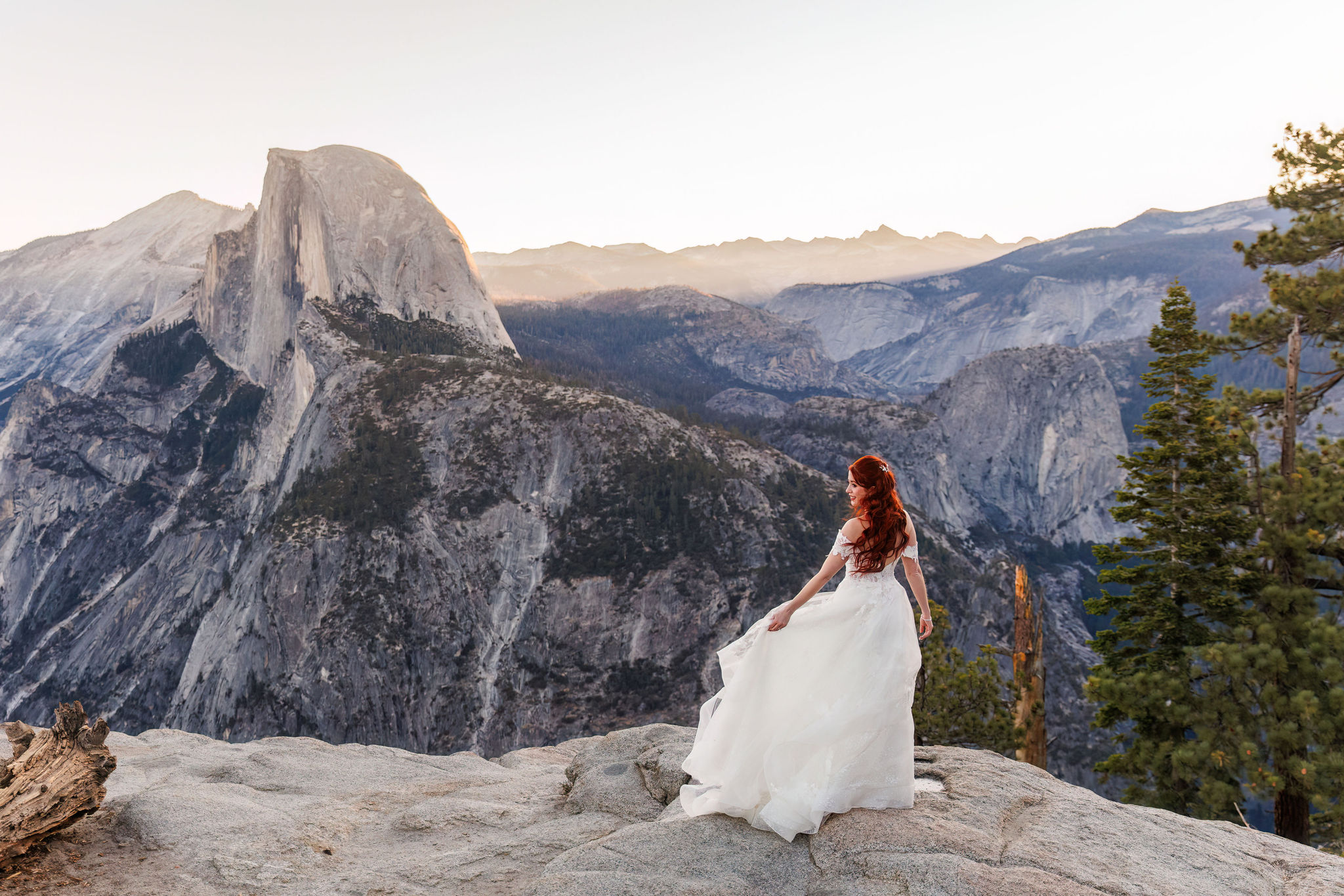 bridal portrait in Yosemite 