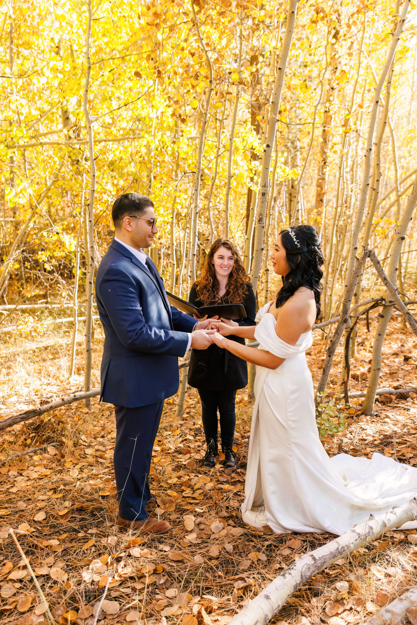 Elopement ceremony in Lake Tahoe surrounded by aspen trees