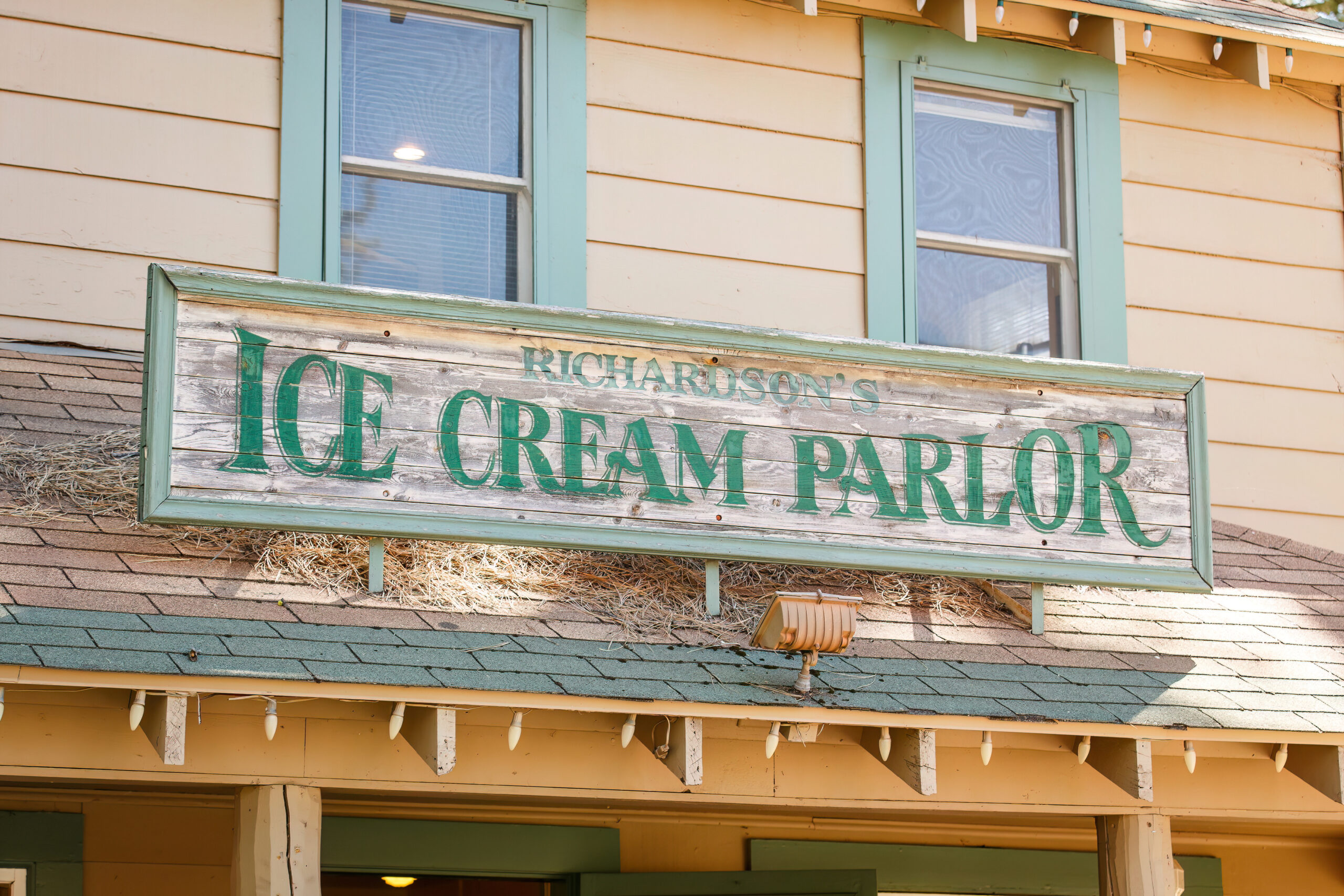 the ice cream parlor sign in Lake Tahoe