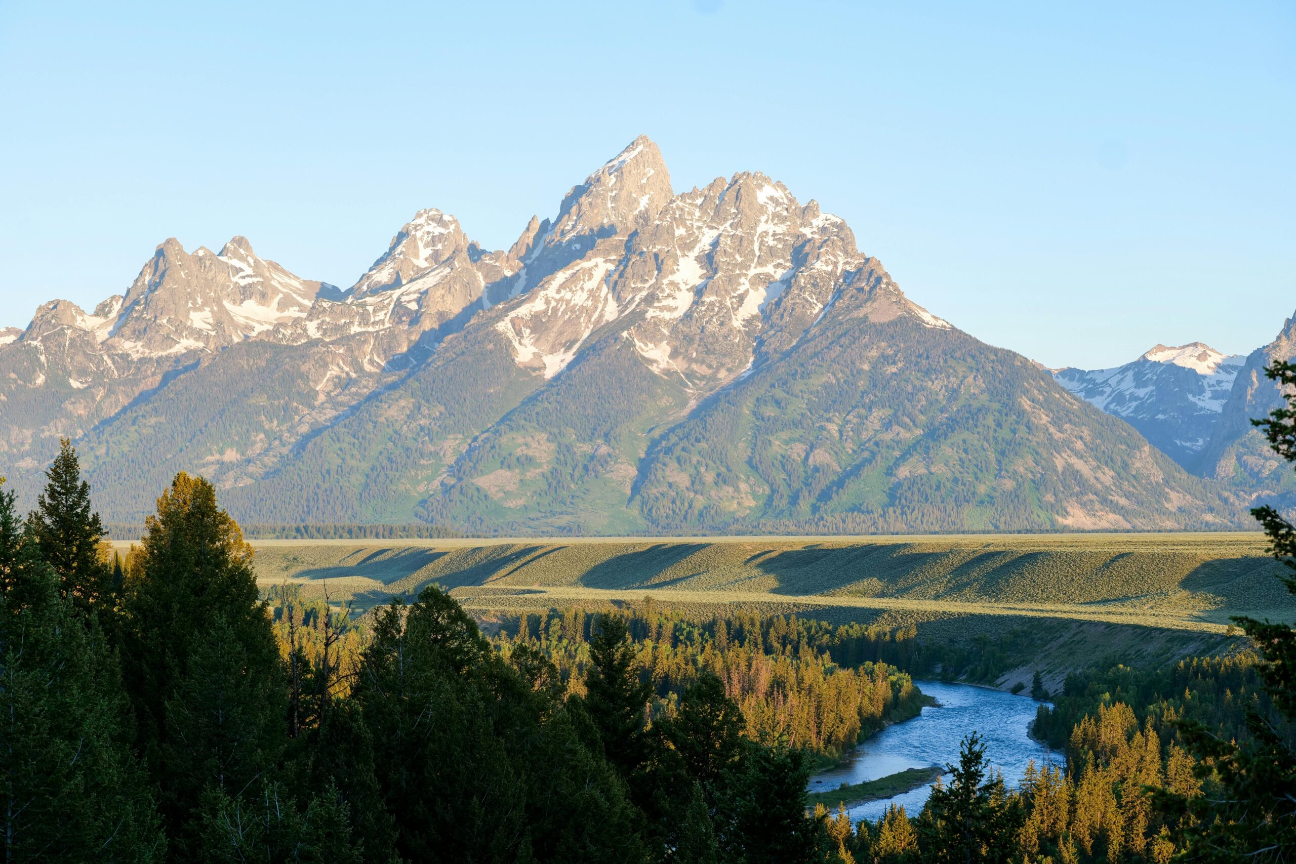 grand teton mountain range 